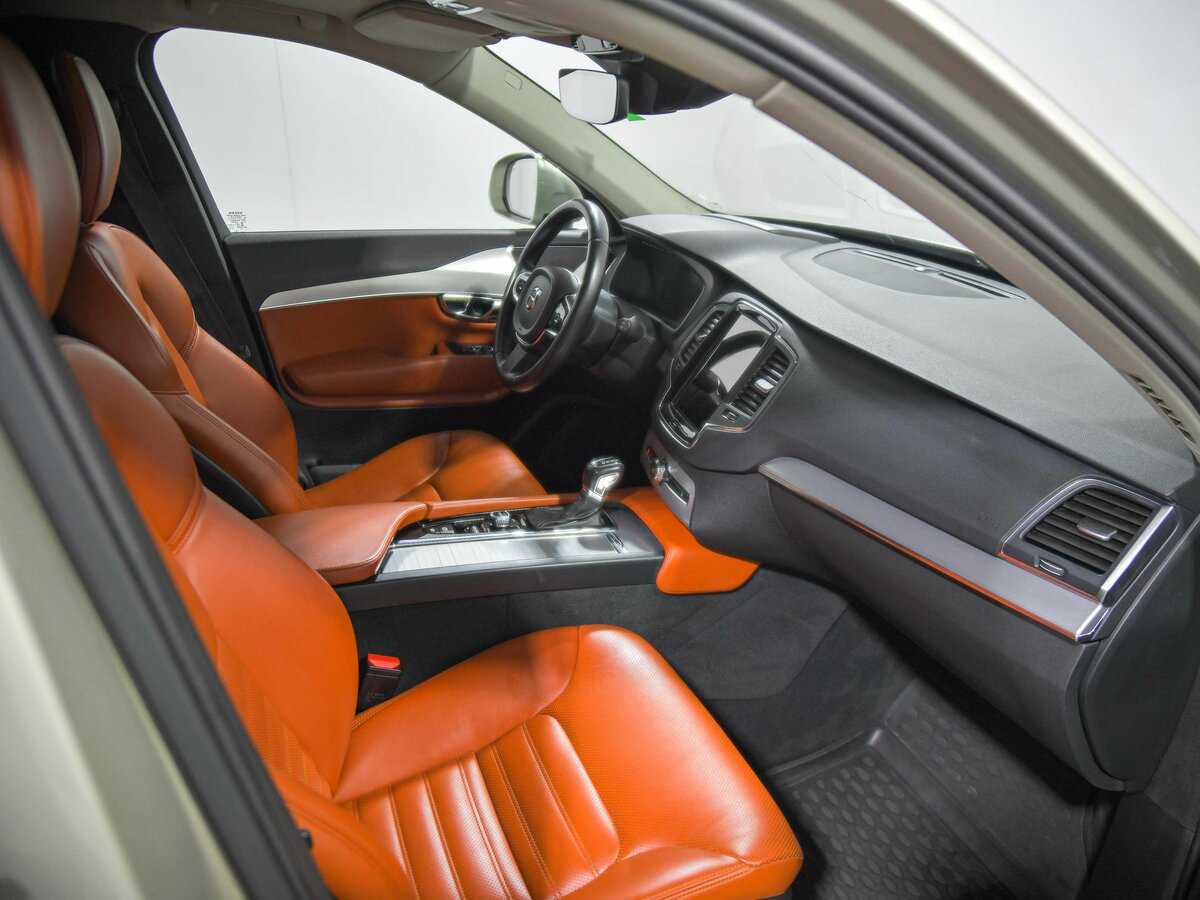 Volvo XC90 с пробегом — 2016 год. Фото: #18