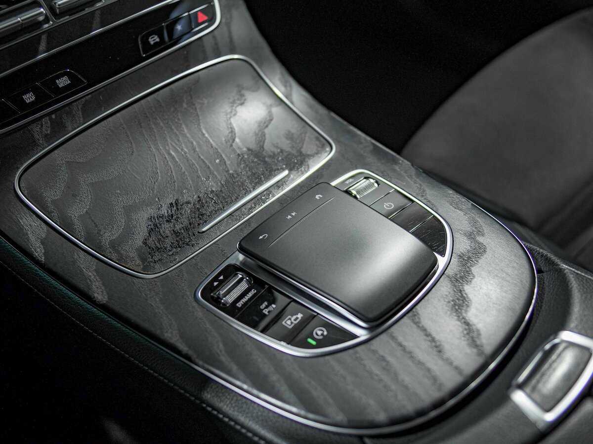 Mercedes-Benz E-Класс с пробегом — 2021 год. Фото: #10