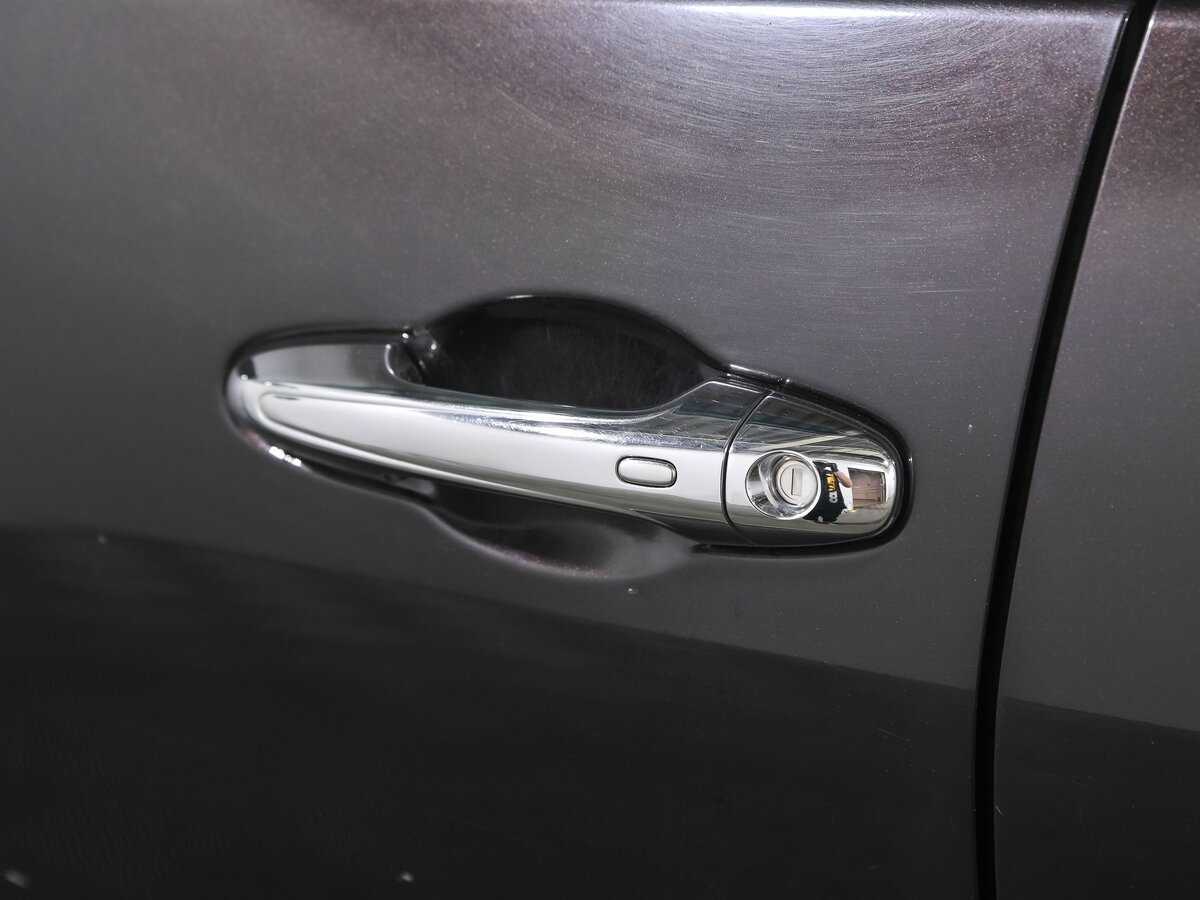 Toyota Fortuner с пробегом — 2017 год. Фото: #22