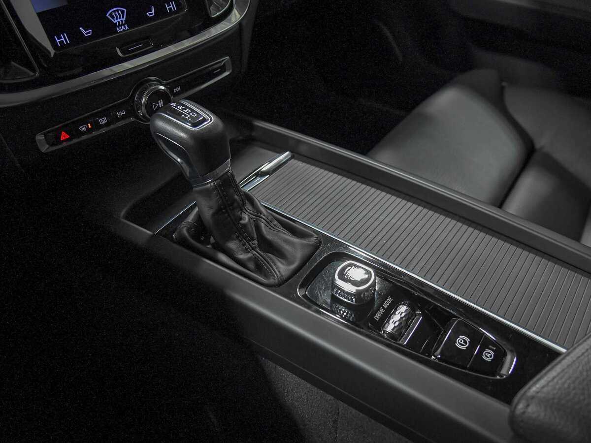 Volvo V60 с пробегом — 2020 год. Фото: #10