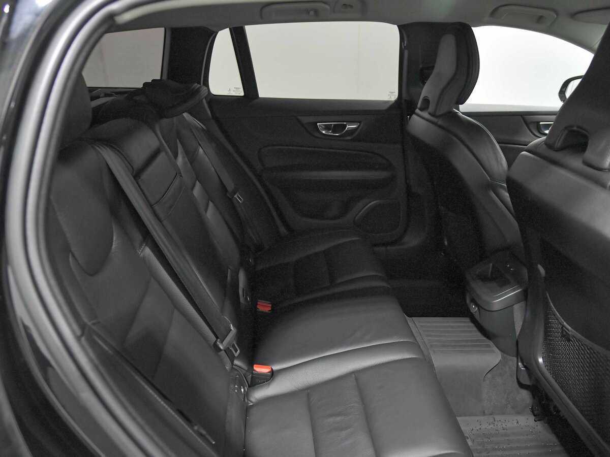 Volvo V60 с пробегом — 2020 год. Фото: #13