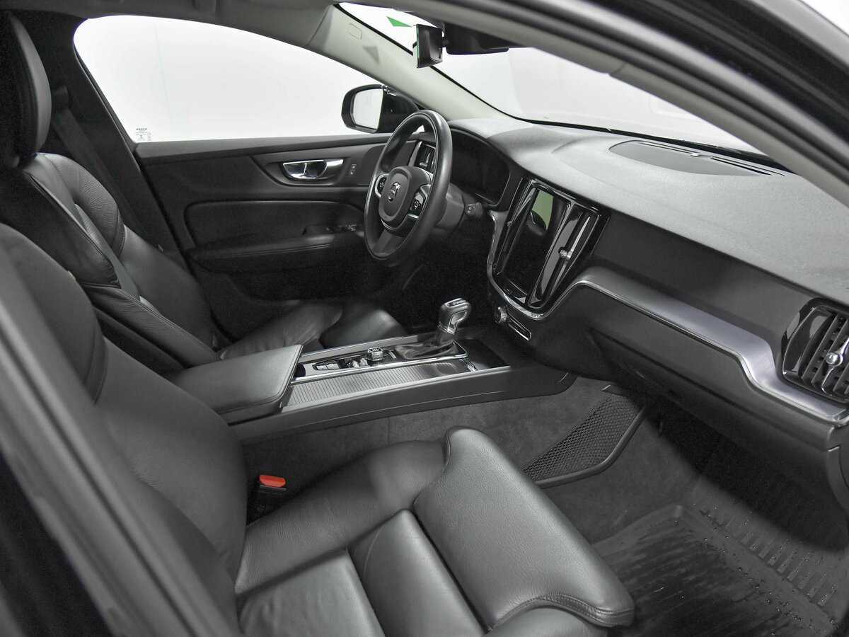 Volvo V60 с пробегом — 2020 год. Фото: #14