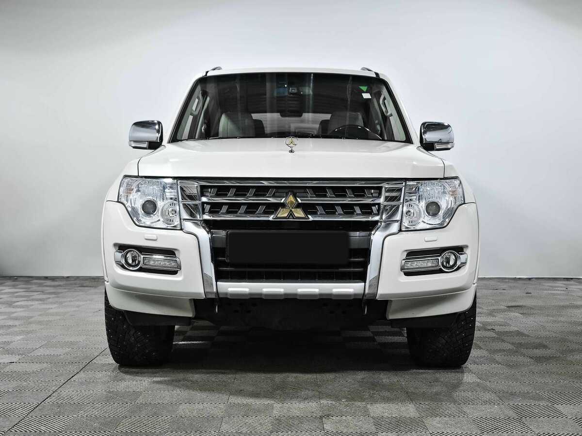 Mitsubishi Pajero с пробегом — 2019 год. Фото: #1