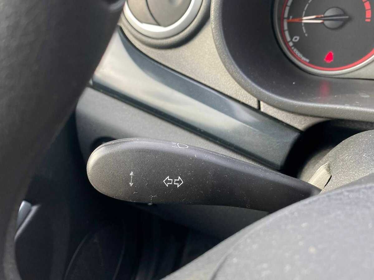 Lada (ВАЗ) Kalina с пробегом — 2013 год. Фото: #8