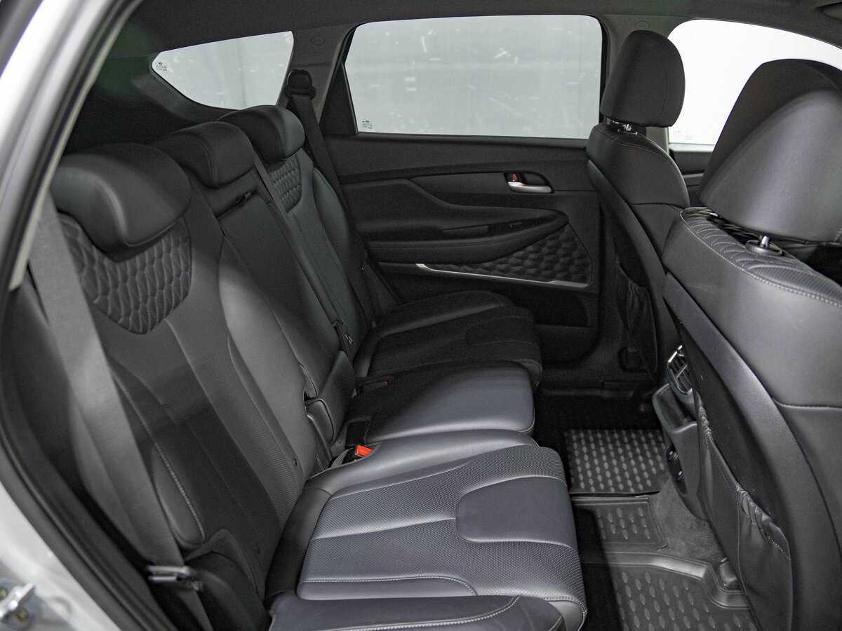 Hyundai Santa Fe с пробегом — 2020 год. Фото: #16