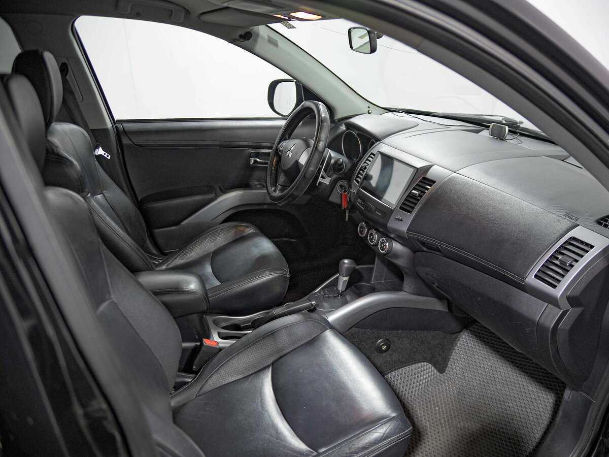 Mitsubishi Outlander с пробегом — 2010 год. Фото: #16