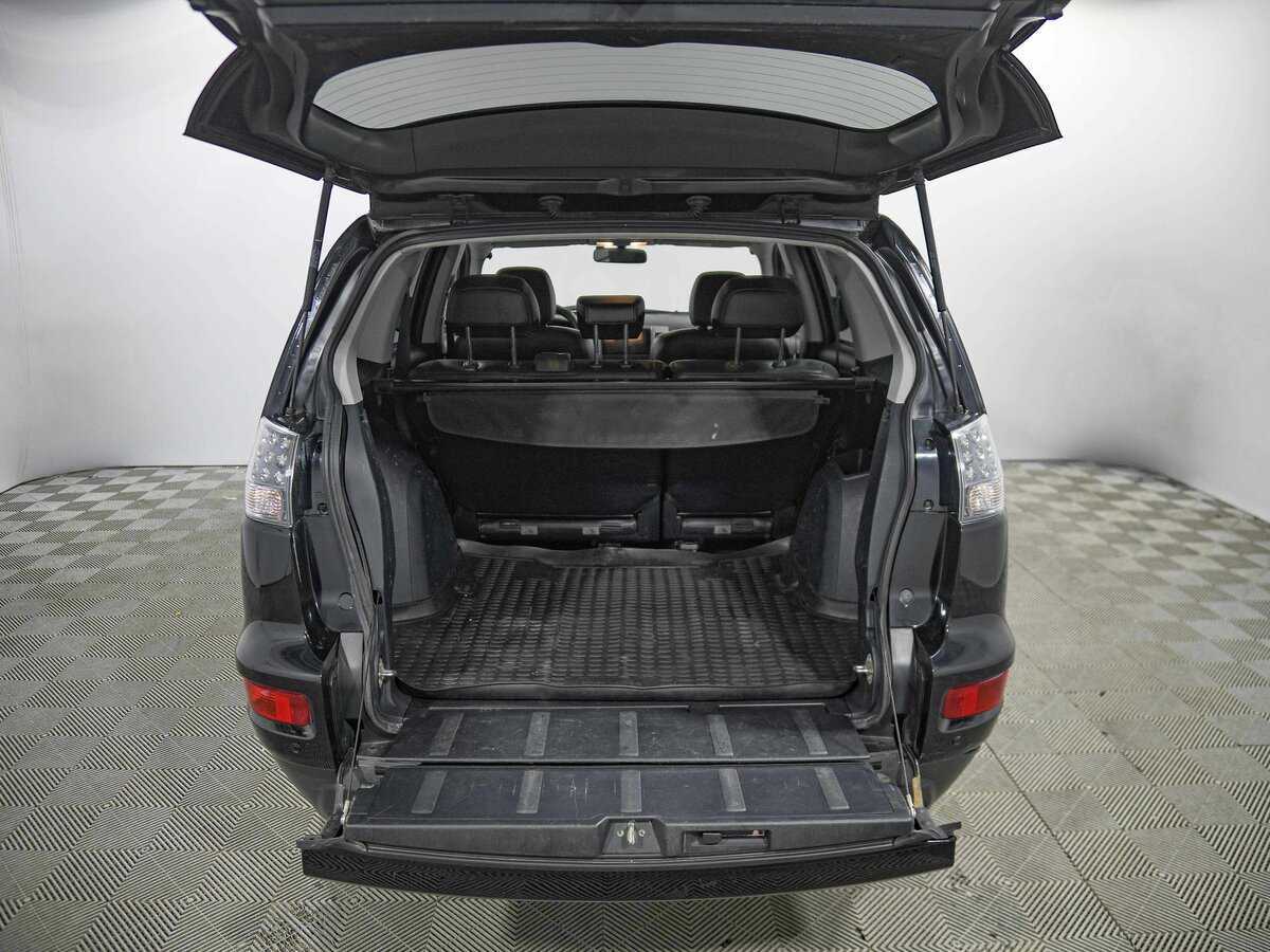 Mitsubishi Outlander с пробегом — 2010 год. Фото: #17