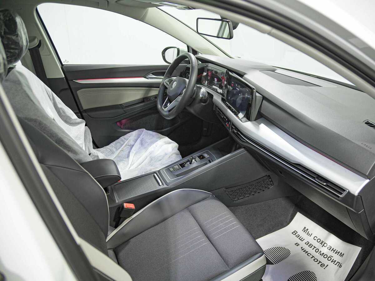 Volkswagen Golf с пробегом — 2024 год. Фото: #14