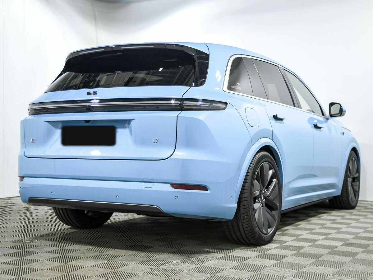 LiXiang L7 с пробегом — 2024 год. Фото: #3