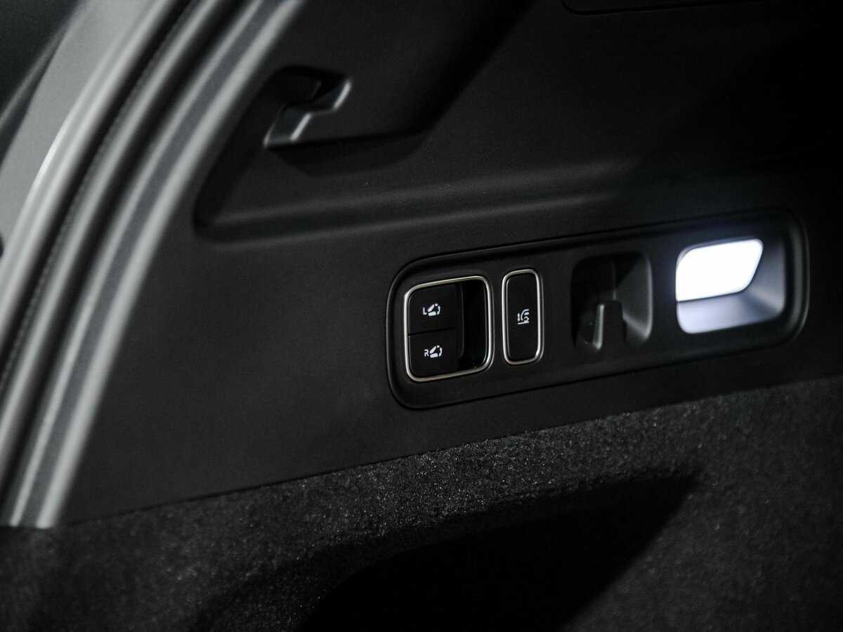 LiXiang L7 с пробегом — 2024 год. Фото: #21