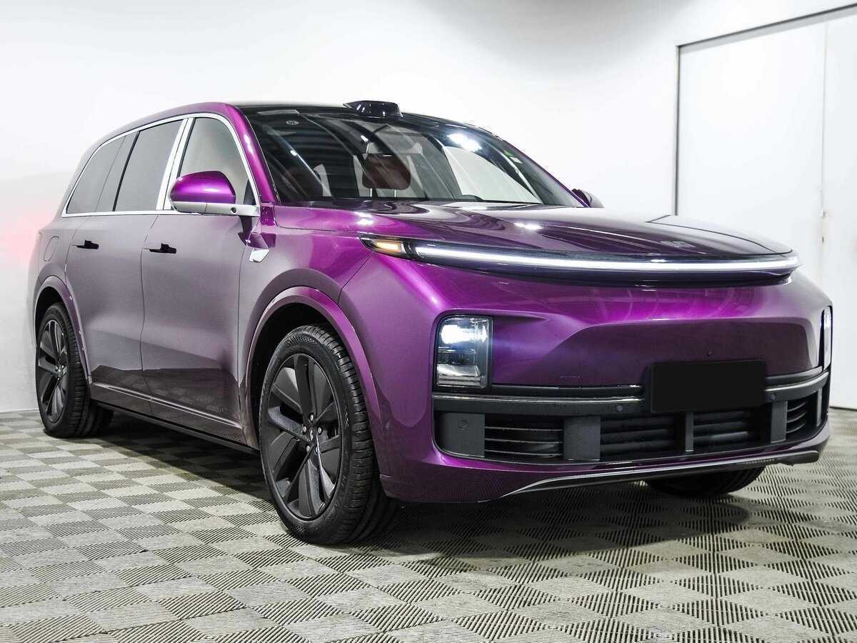 LiXiang L9 с пробегом — 2024 год. Фото: #2