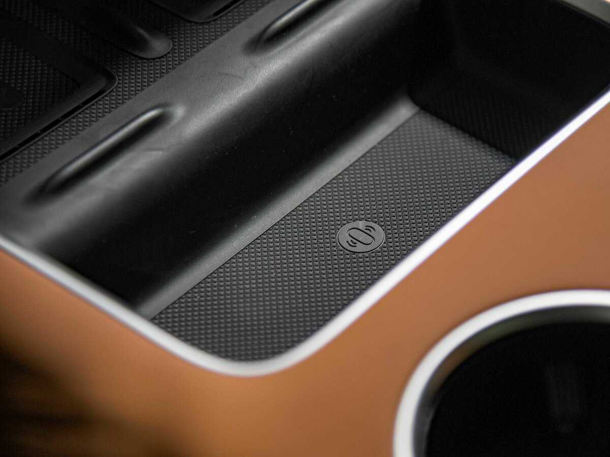 LiXiang L9 с пробегом — 2024 год. Фото: #12