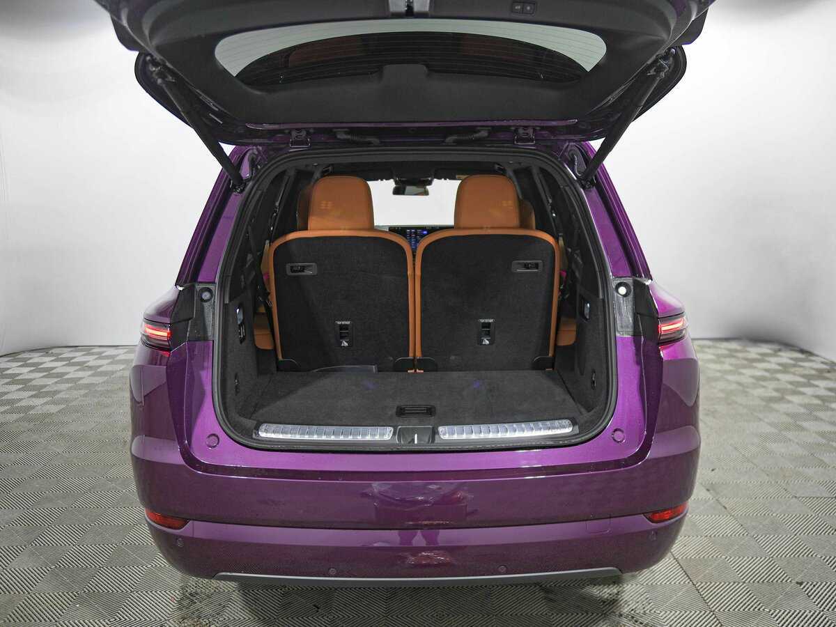 LiXiang L9 с пробегом — 2024 год. Фото: #24