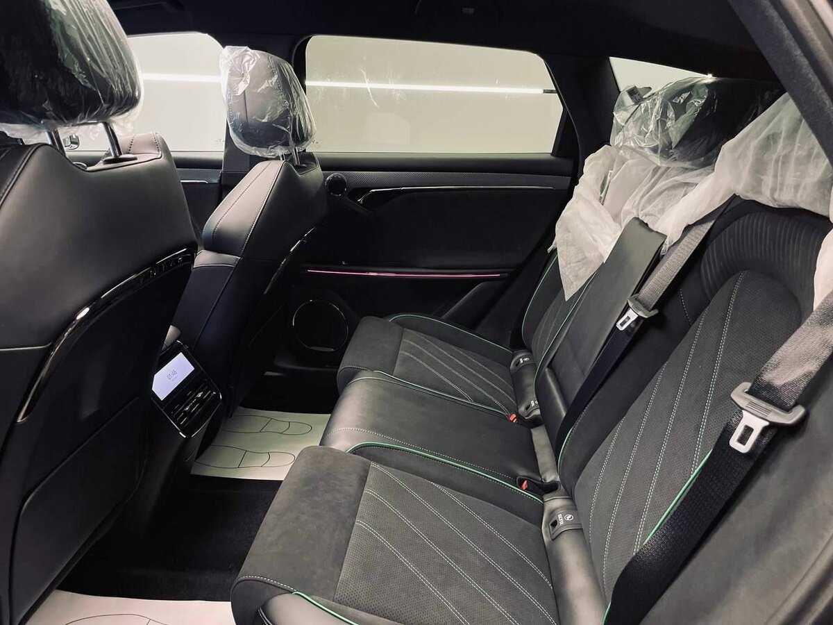 Voyah Free с пробегом — 2024 год. Фото: #18