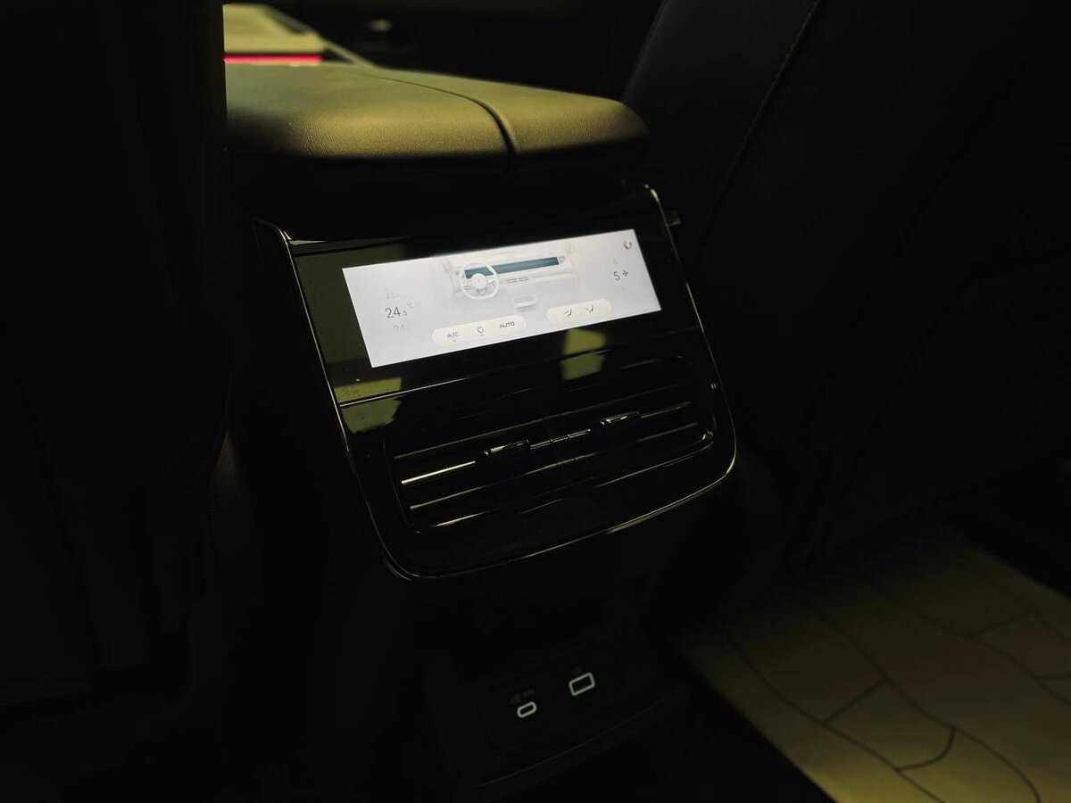 Voyah Free с пробегом — 2024 год. Фото: #19