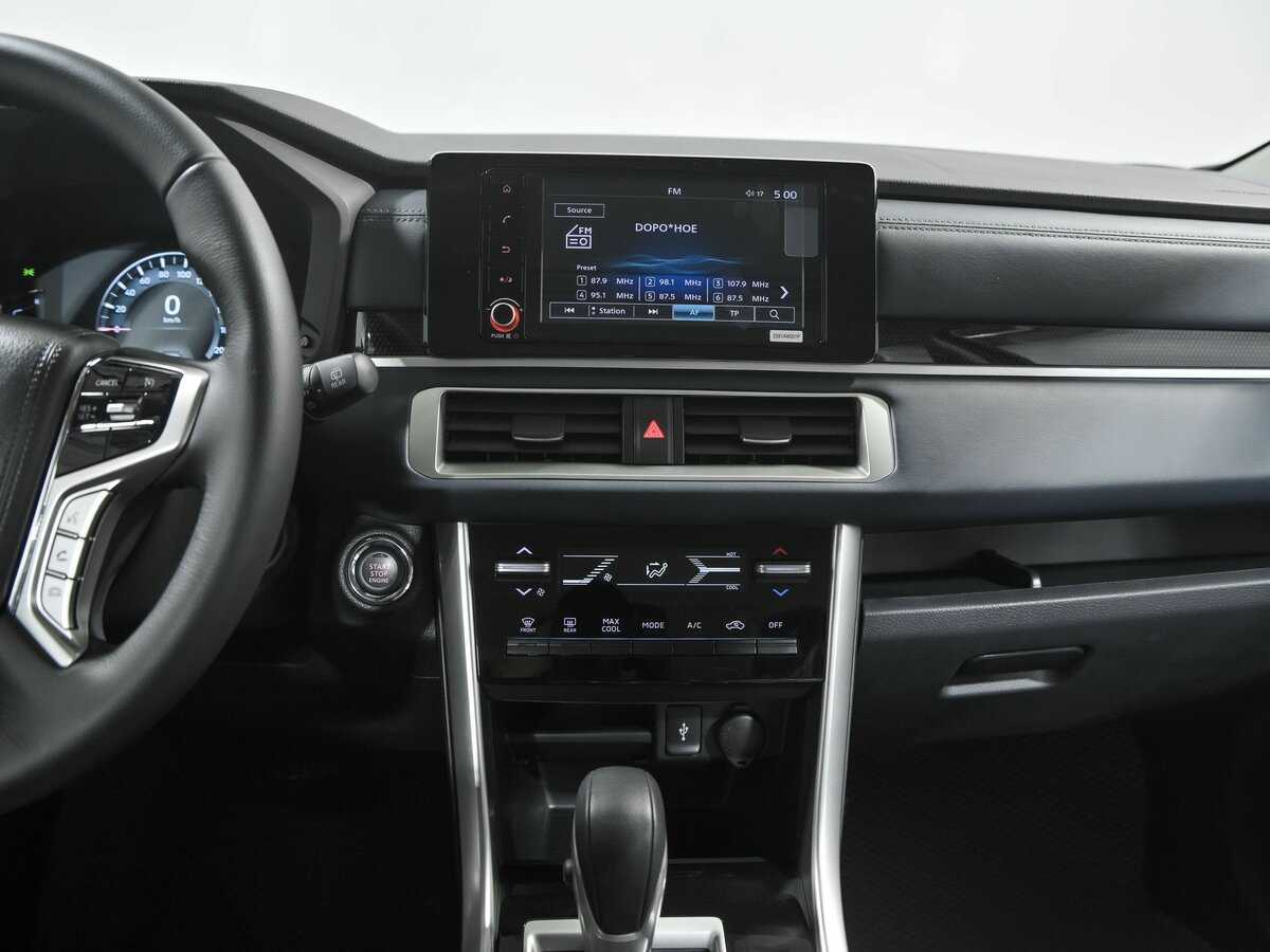 Mitsubishi Xpander с пробегом — 2023 год. Фото: #10