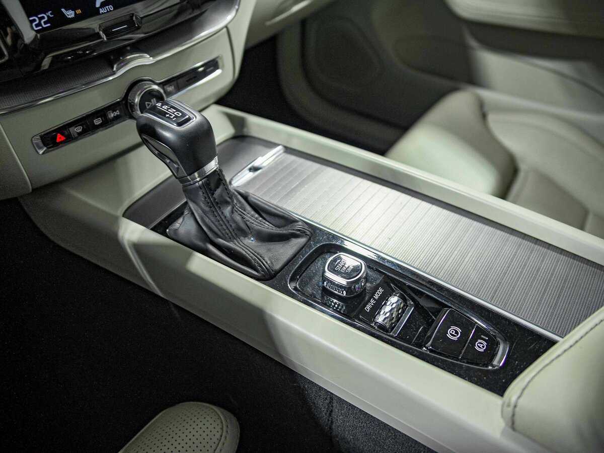 Volvo XC60 с пробегом — 2017 год. Фото: #12