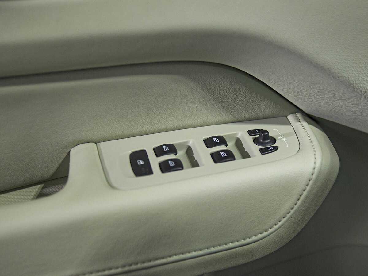 Volvo XC60 с пробегом — 2017 год. Фото: #14