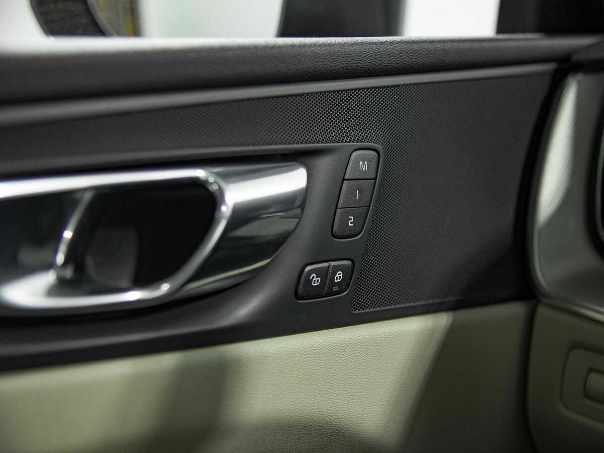 Volvo XC60 с пробегом — 2017 год. Фото: #15