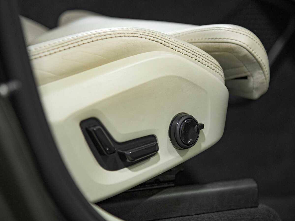 Volvo XC60 с пробегом — 2017 год. Фото: #22