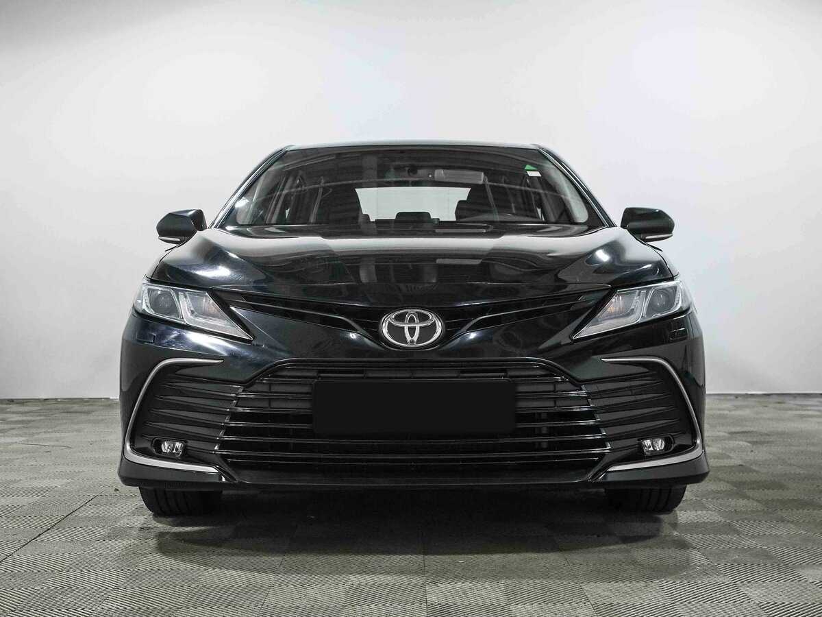 Toyota Camry с пробегом — 2021 год. Фото: #1