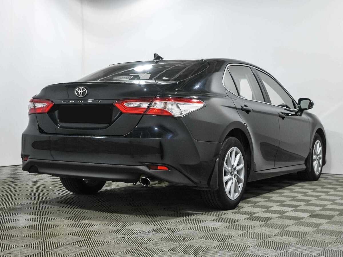 Toyota Camry с пробегом — 2021 год. Фото: #3
