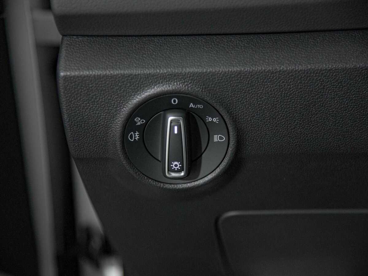 Volkswagen T-Roc с пробегом — 2024 год. Фото: #14