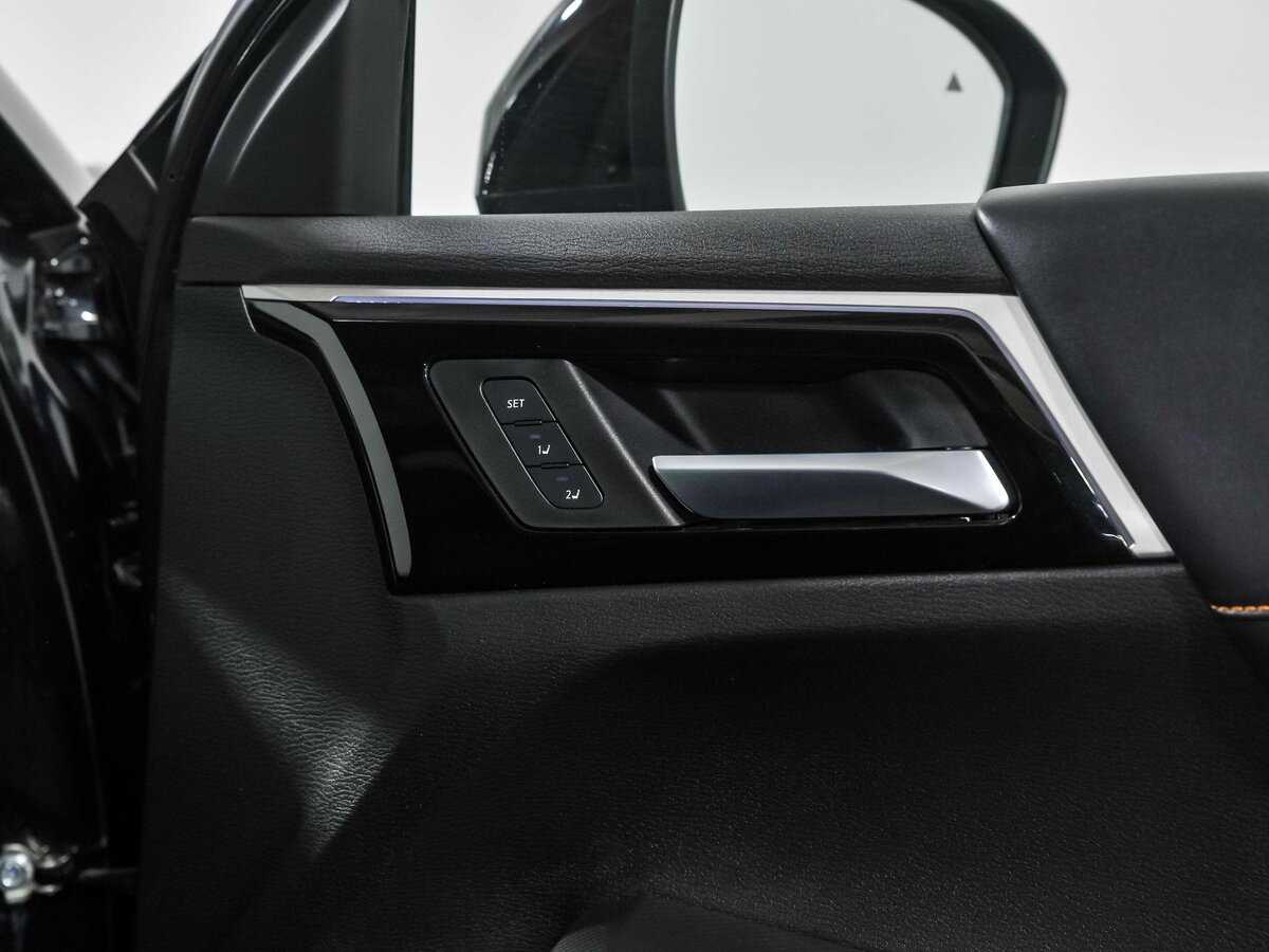 Mitsubishi Outlander с пробегом — 2023 год. Фото: #22