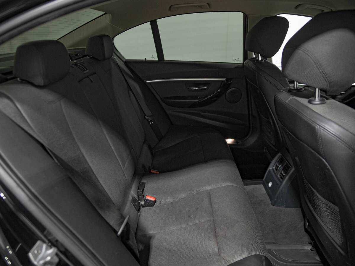 BMW 3 серии с пробегом — 2017 год. Фото: #15