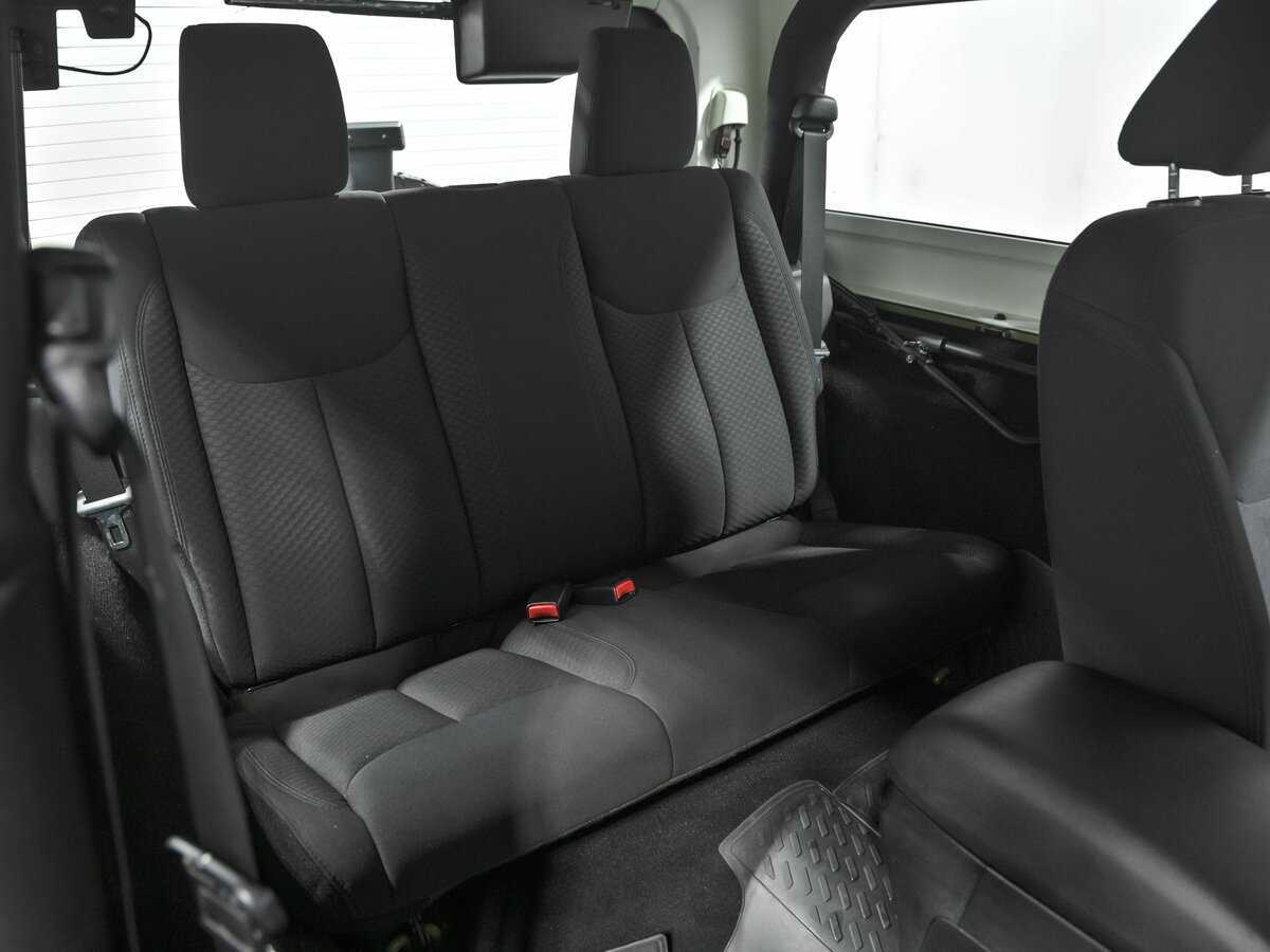 Jeep Wrangler с пробегом — 2013 год. Фото: #13