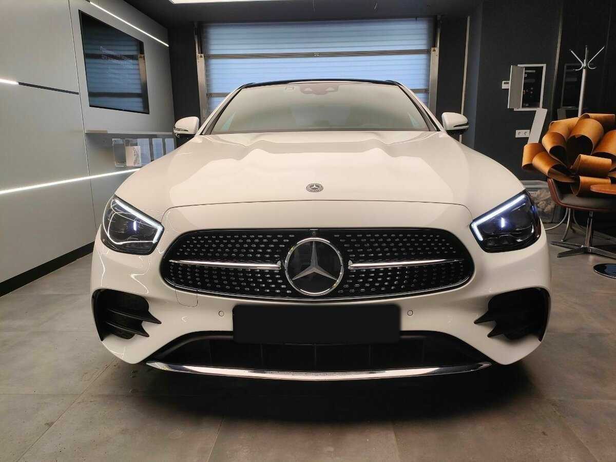 Mercedes-Benz E-Класс с пробегом — 2020 год. Фото: #1