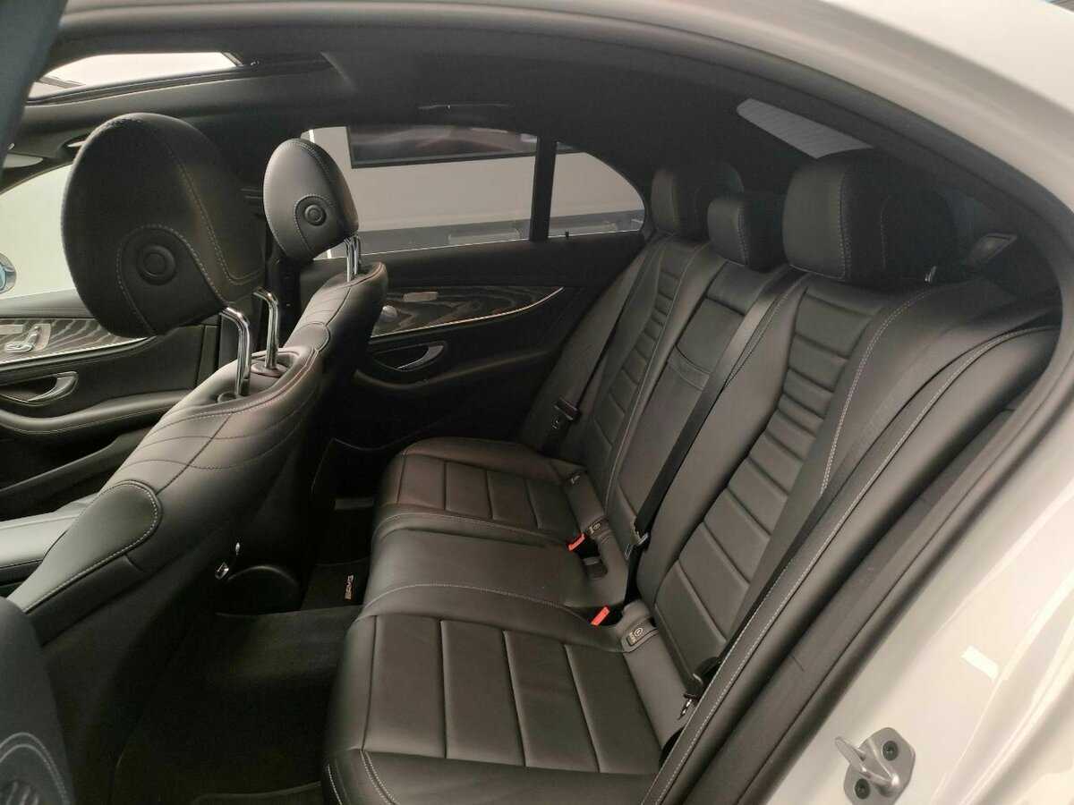 Mercedes-Benz E-Класс с пробегом — 2020 год. Фото: #16