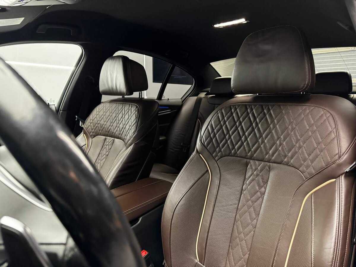 BMW 5 серии с пробегом — 2018 год. Фото: #21