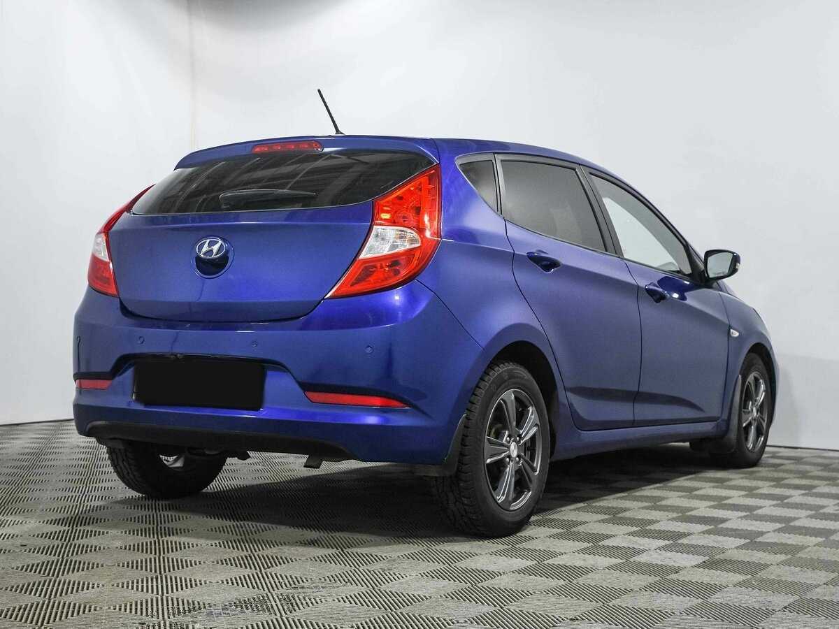 Hyundai Solaris с пробегом — 2011 год. Фото: #2