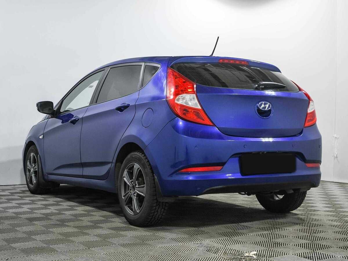 Hyundai Solaris с пробегом — 2011 год. Фото: #4