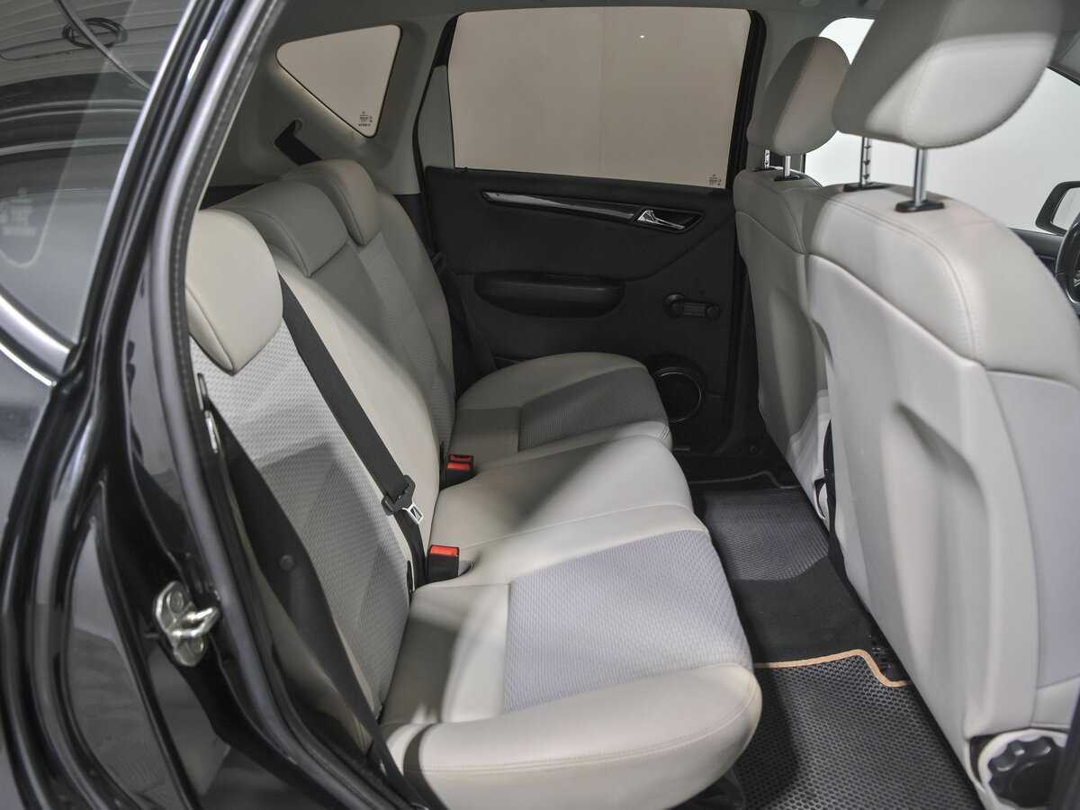 Mercedes-Benz A-Класс с пробегом — 2010 год. Фото: #14