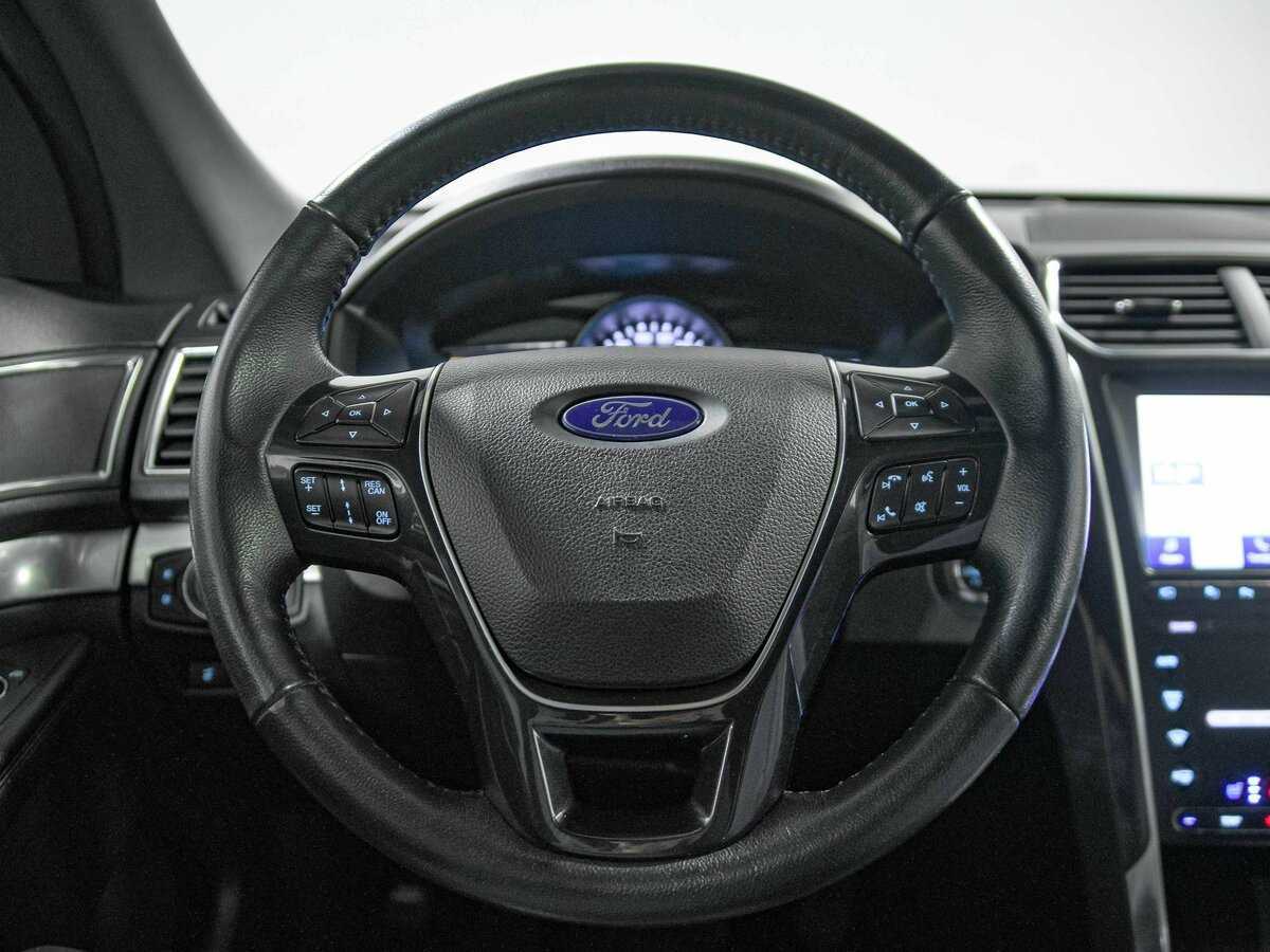 Ford Explorer с пробегом — 2018 год. Фото: #8