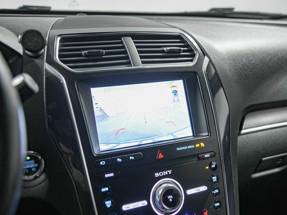 Ford Explorer с пробегом — 2018 год. Фото: #11