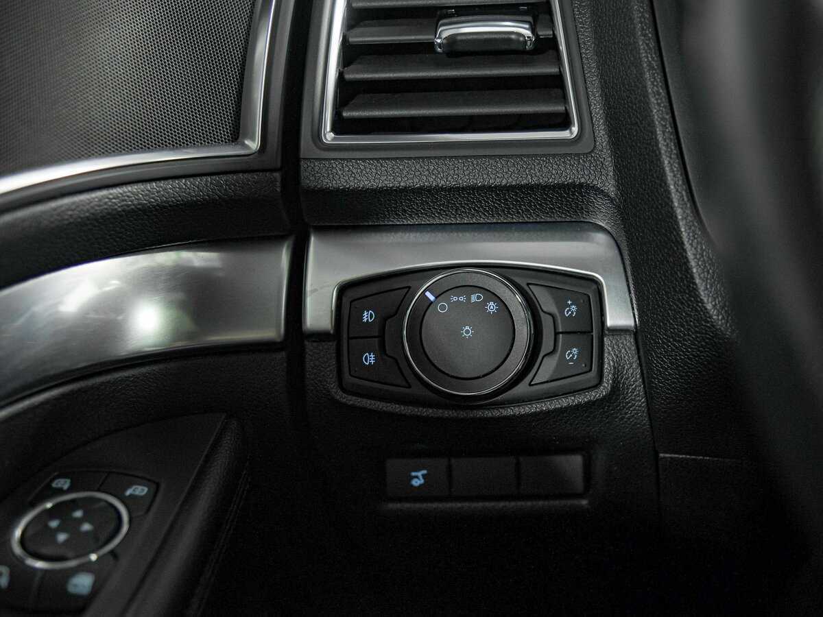 Ford Explorer с пробегом — 2018 год. Фото: #14