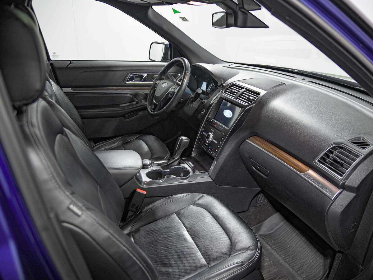 Ford Explorer с пробегом — 2018 год. Фото: #19