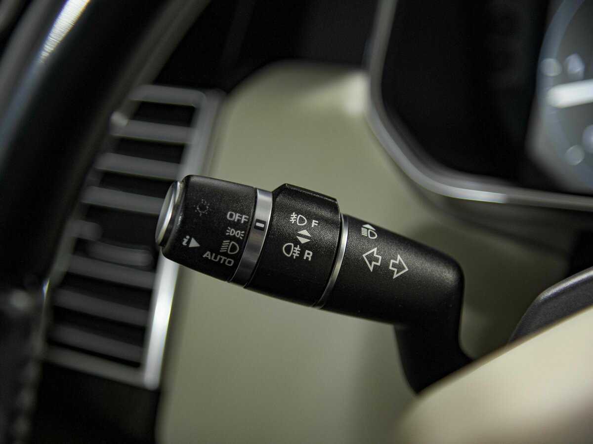 Land Rover Range Rover с пробегом — 2013 год. Фото: #7