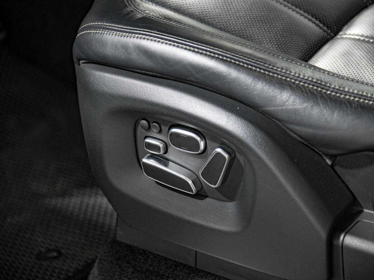 Land Rover Range Rover с пробегом — 2013 год. Фото: #17