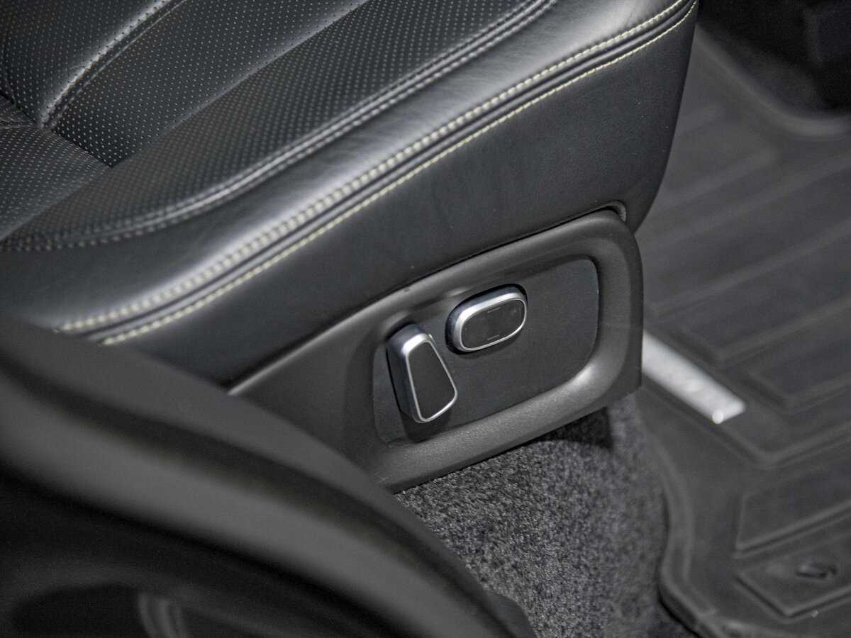 Land Rover Range Rover с пробегом — 2013 год. Фото: #22