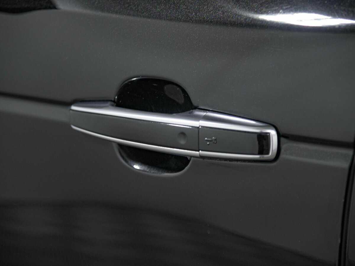 Land Rover Range Rover с пробегом — 2013 год. Фото: #29