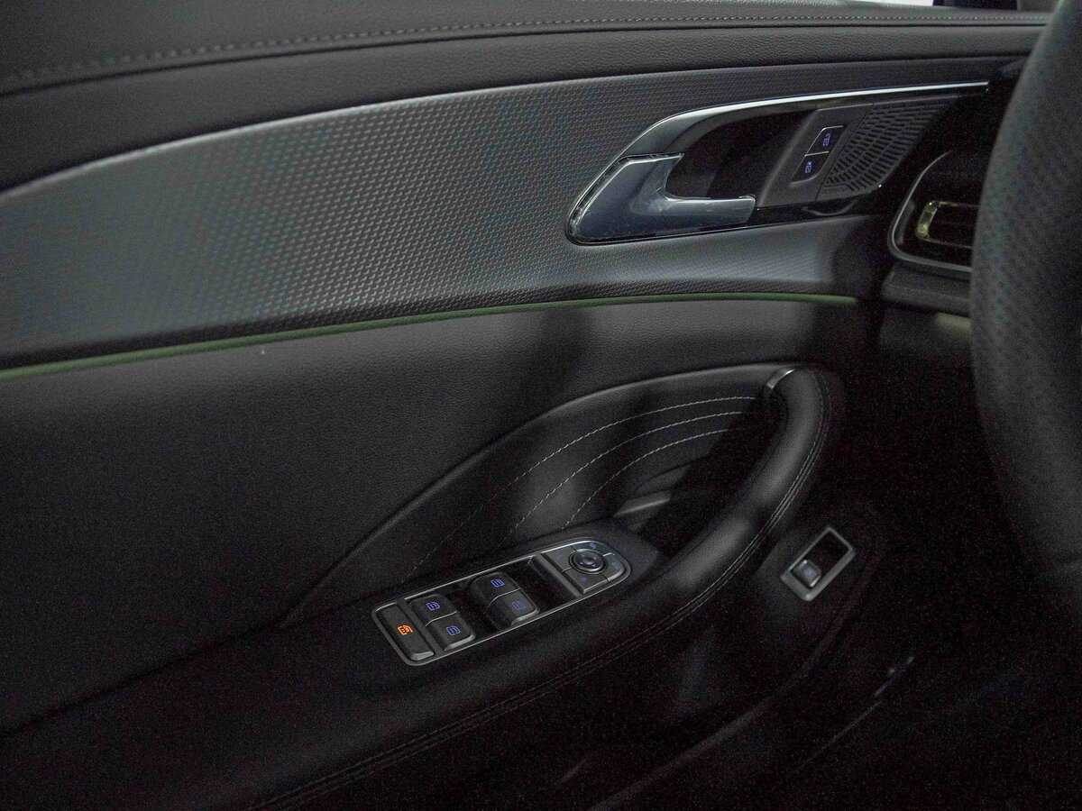 Hongqi H5 с пробегом — 2024 год. Фото: #14