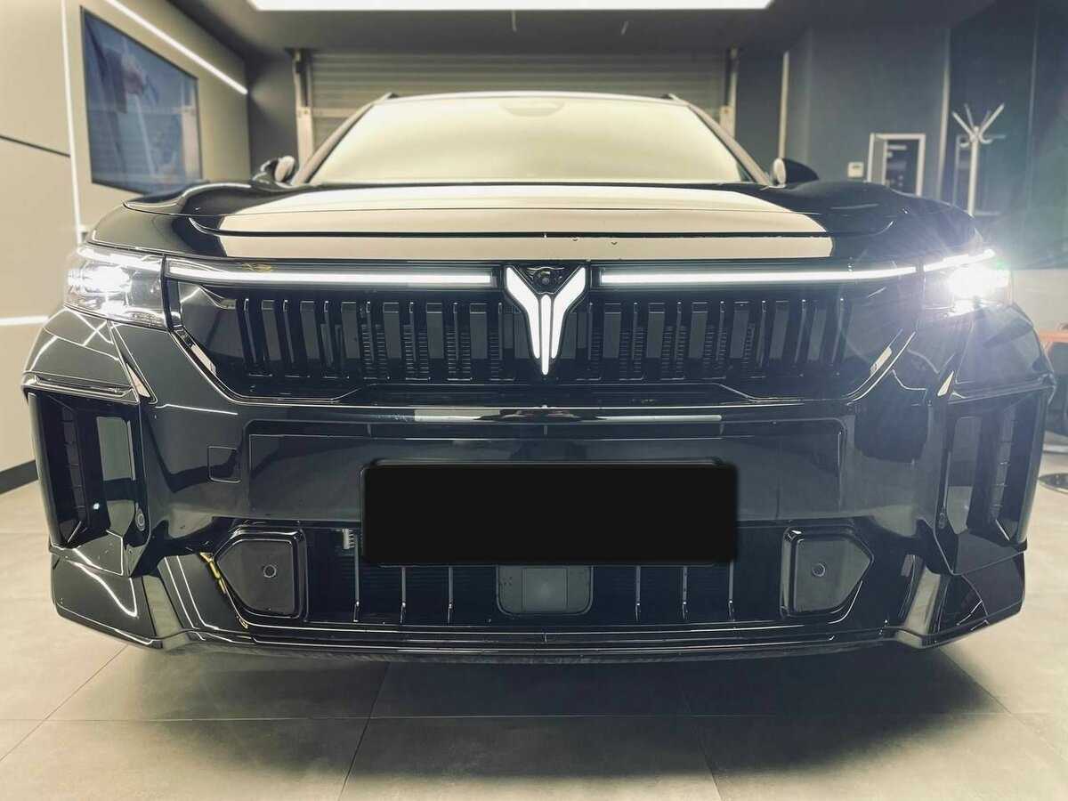 Voyah Free с пробегом — 2024 год. Фото: #1