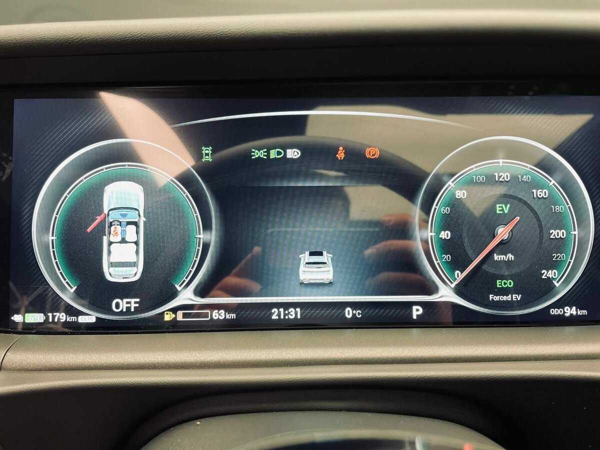 Voyah Free с пробегом — 2024 год. Фото: #7