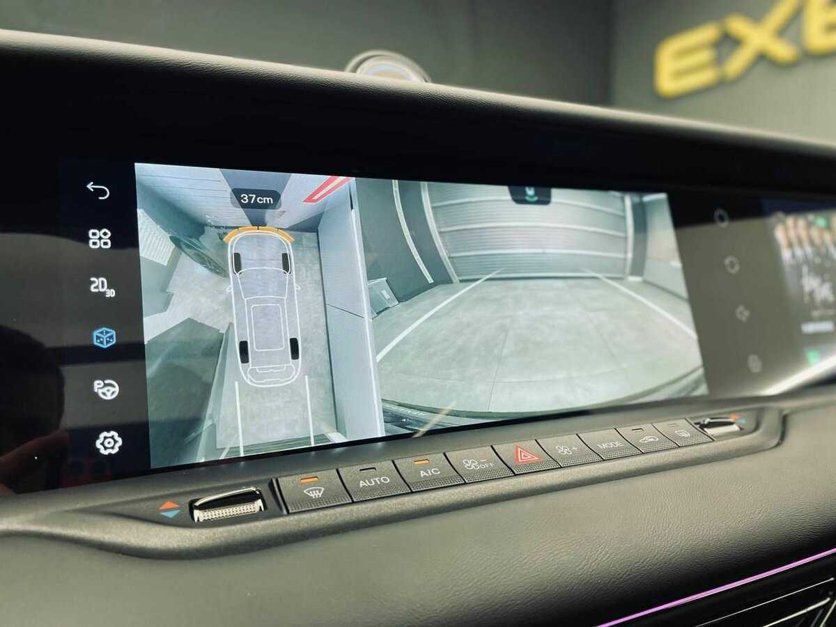 Voyah Free с пробегом — 2024 год. Фото: #11