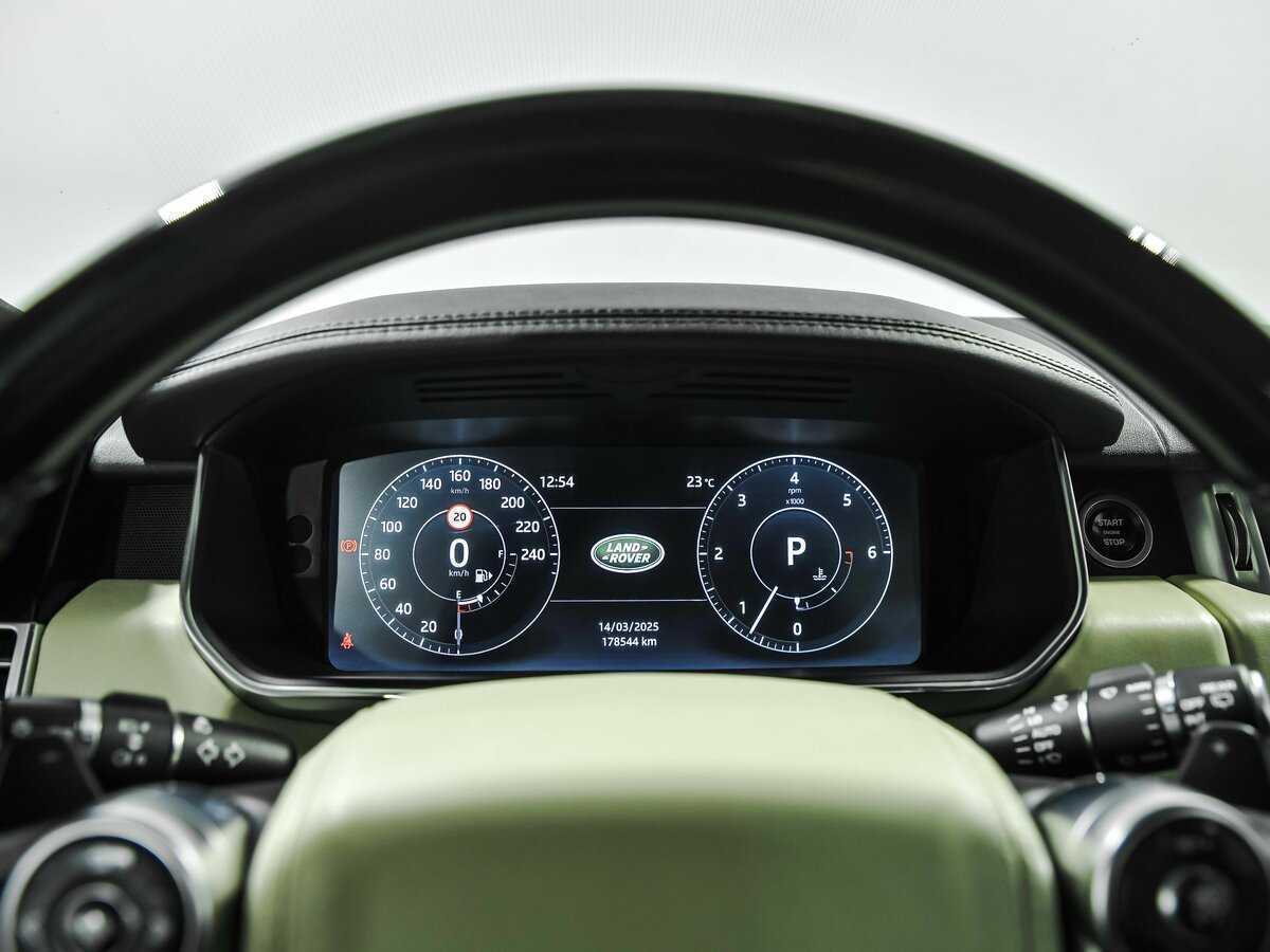 Land Rover Range Rover с пробегом — 2017 год. Фото: #5