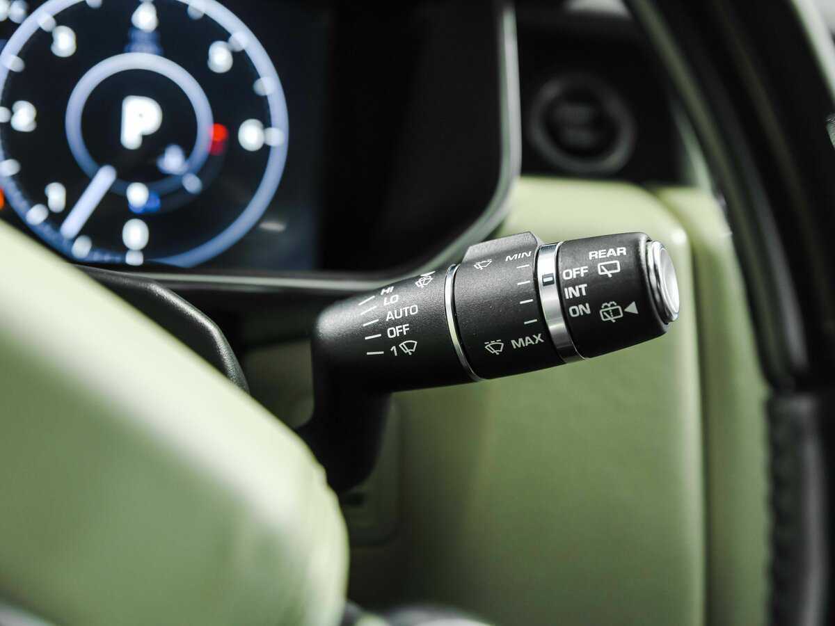 Land Rover Range Rover с пробегом — 2017 год. Фото: #8